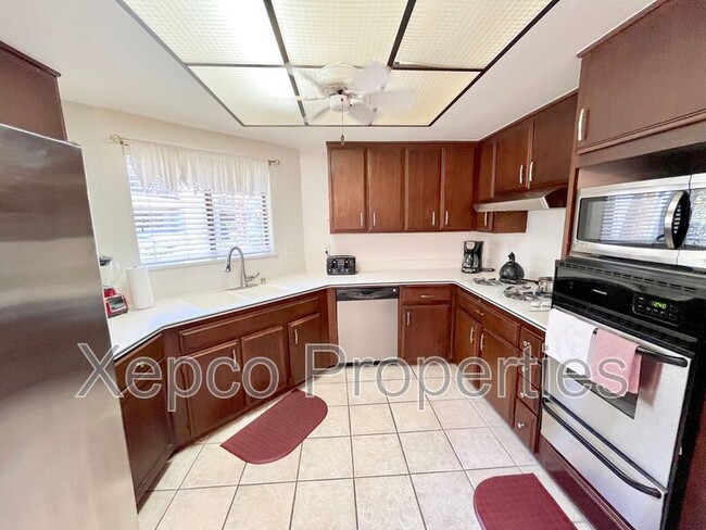 Building Photo - 3155 Ramon Rd