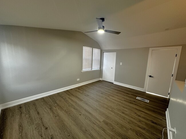 Building Photo - 7304 W 57th St