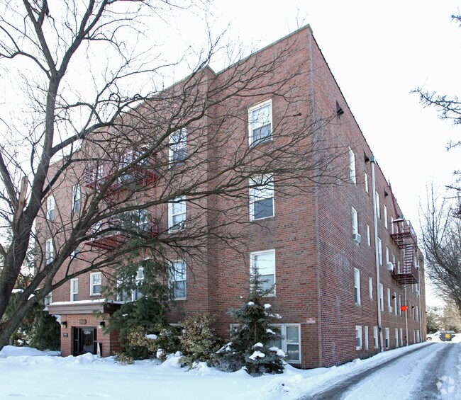Primary Photo - 920 N Broad St