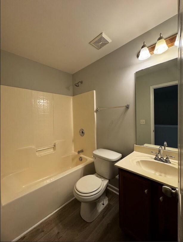 Building Photo - Modern Living Meets Southern Charm – Spaci...