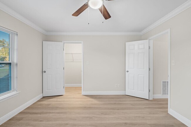 Building Photo - Discover Peaceful Luxury Living in This Stunning 2-Bedroom 1.5 Bath Apartment