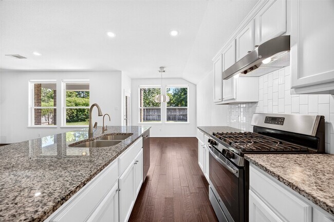 Building Photo - 16131 Sommerall Creek Ln