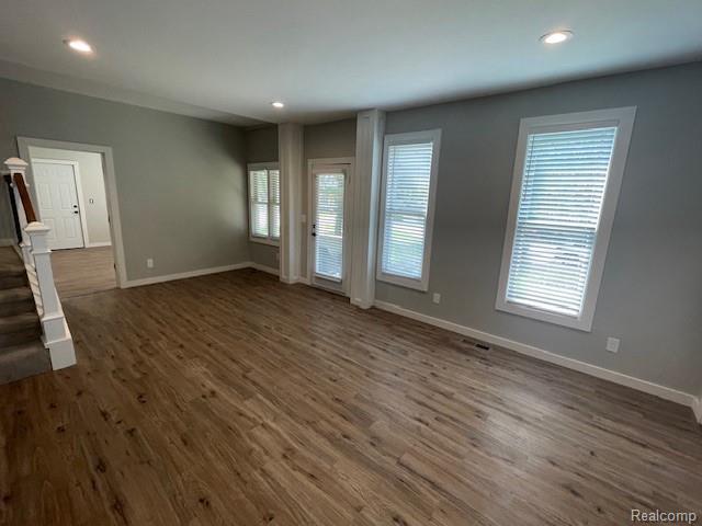 Building Photo - 21 E Church St