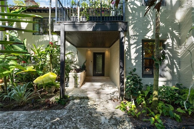 Building Photo - 4086 Raynolds Ave