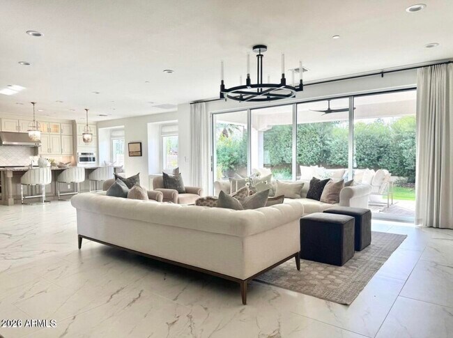 Building Photo - 2931 Madison Vistas Dr