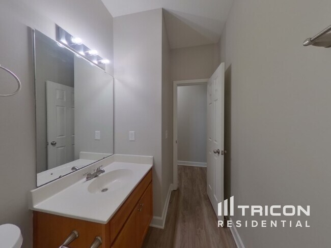 Building Photo - 8326 Knapp Ct
