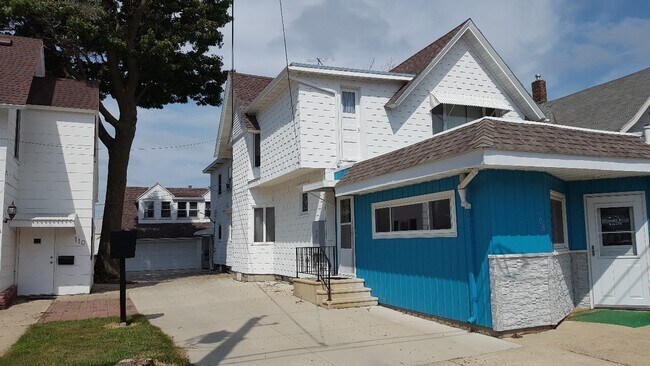 Building Photo - 1 bedroom apartment on 2 floor