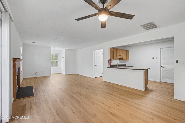Building Photo - 15 Nashville Ct