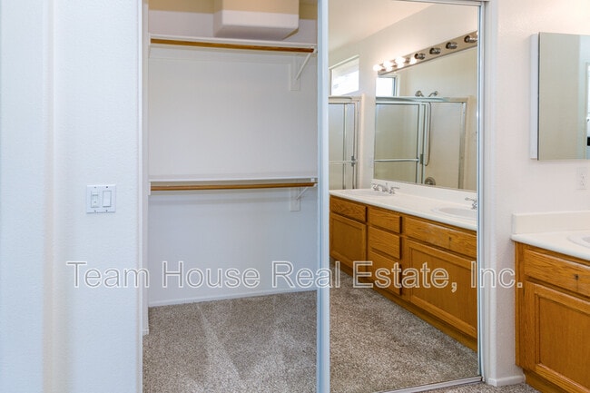 Building Photo - 25620 Wordsworth Ln
