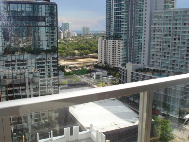 Primary Photo - 1060 Brickell Ave