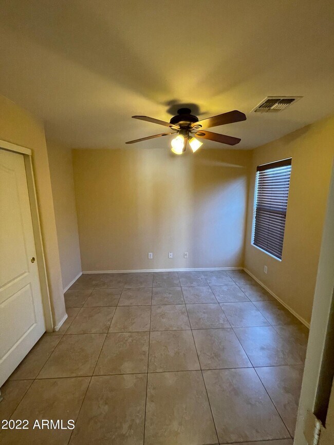 Building Photo - 25088 W Dove Cir