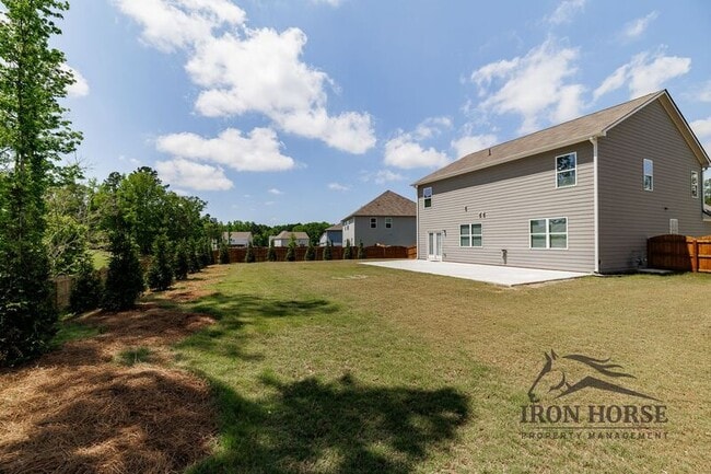 Building Photo - 835 Baker View Ln
