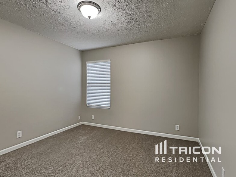 Building Photo - 2616 Apostle Ln