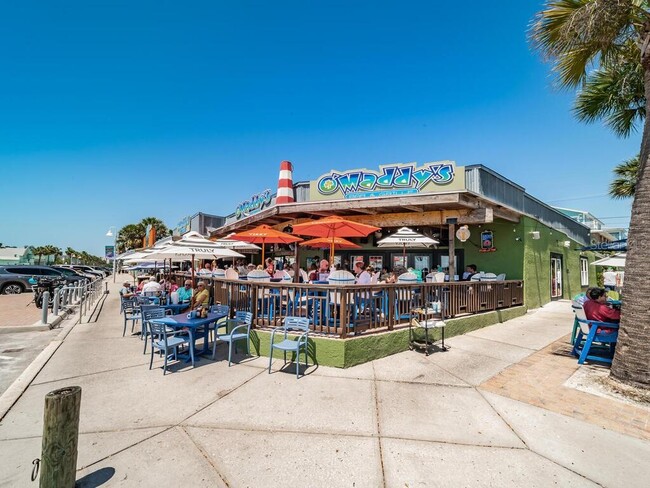 Building Photo - 3120 Beach Blvd S
