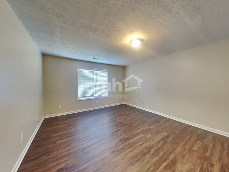 Building Photo - 4009 Snowshoe Ct NW