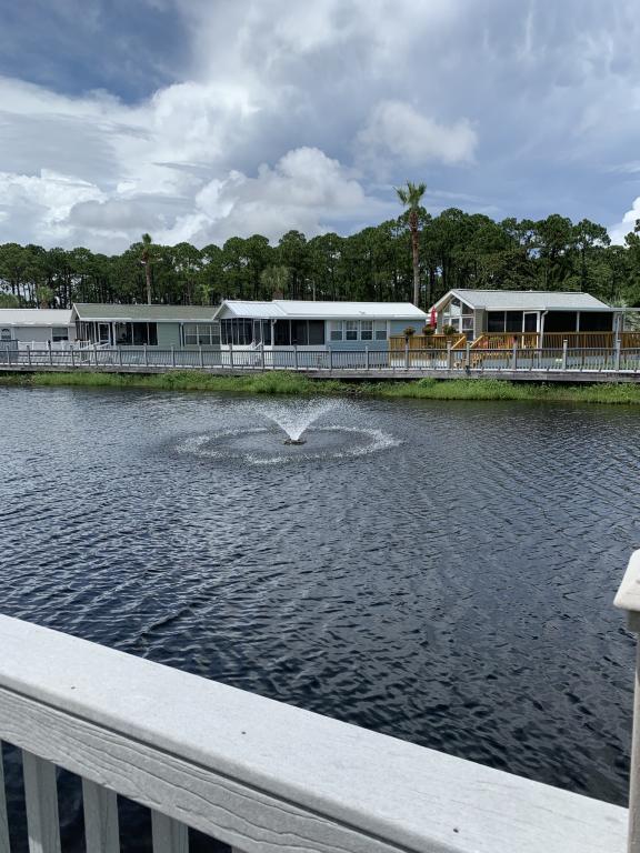 Building Photo - 1219 Thomas Dr