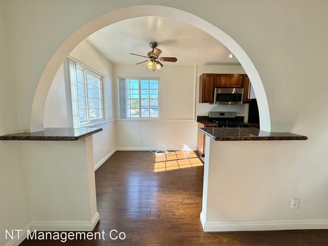 Building Photo - 2 br, 1 bath Apartment - 3631 Midvale Ave ...
