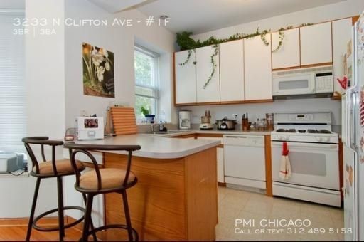 Building Photo - 3233 N Clifton Ave
