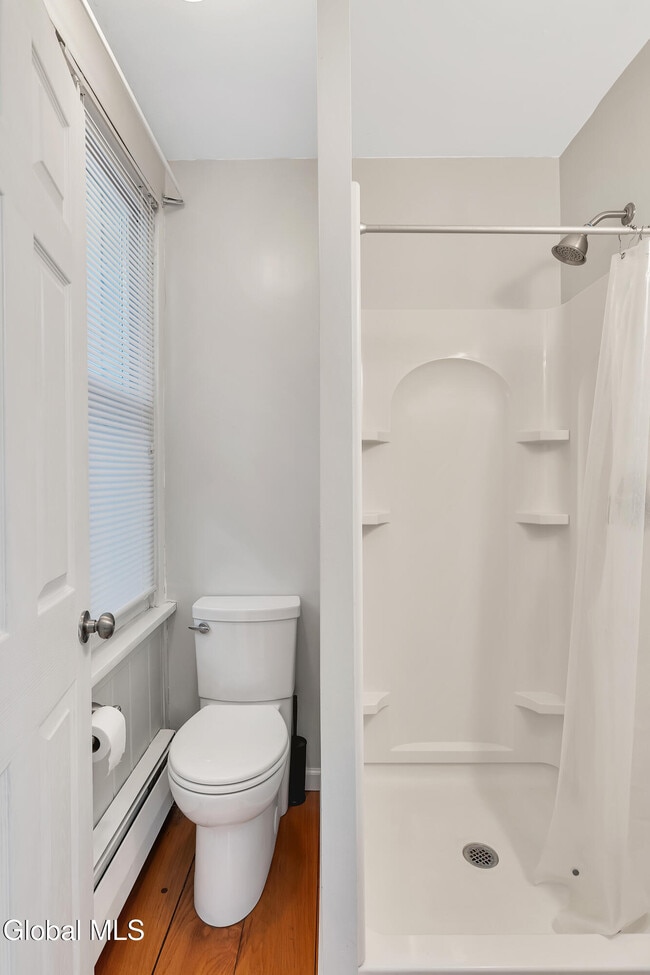 Building Photo - 15 Brookwood Dr