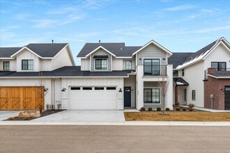 Building Photo - 6642 N Asissi Ln