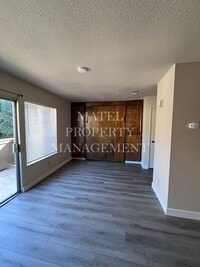 Building Photo - TUL370