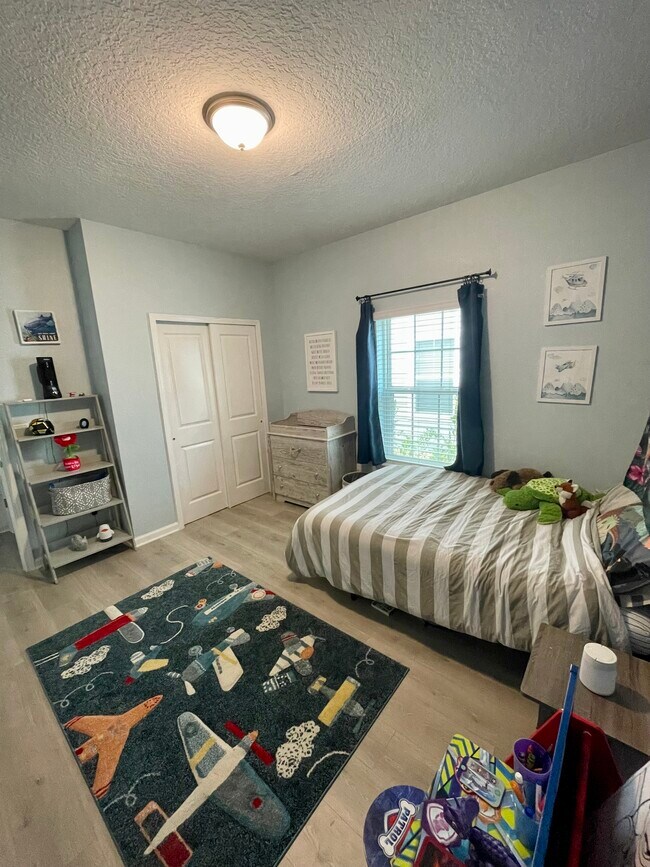 Building Photo - 2090 Hawkeye Pl