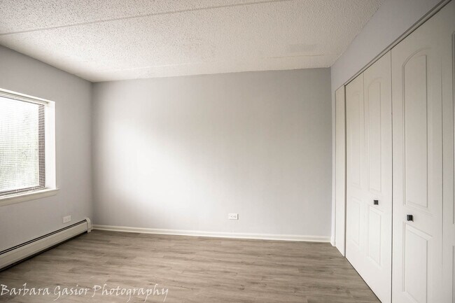 Building Photo - 835 Pearson St