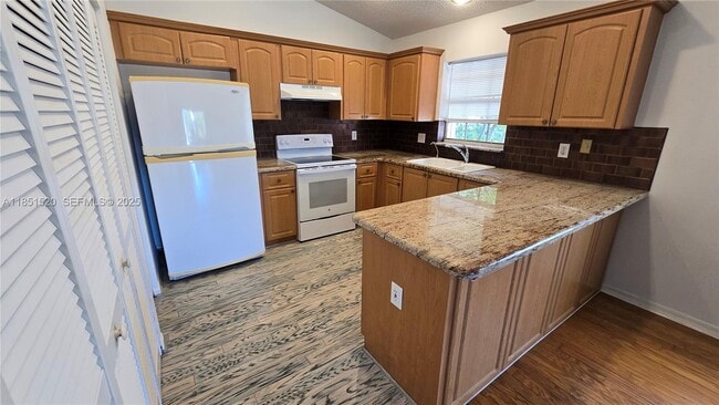 Building Photo - 3802 NW 122nd Terrace