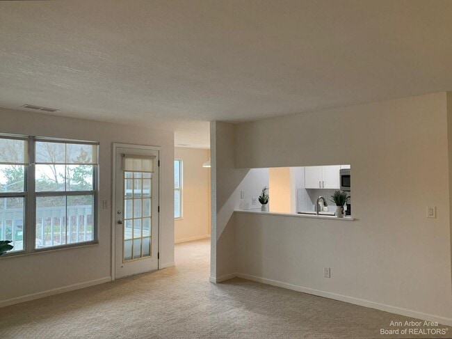 Building Photo - 109 Fieldcrest St