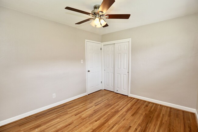 Building Photo - Available 06-22-26! Updated Waterfront Home! Extras Like Workshop & Sunroom, Pet Friendly, Hardwo...