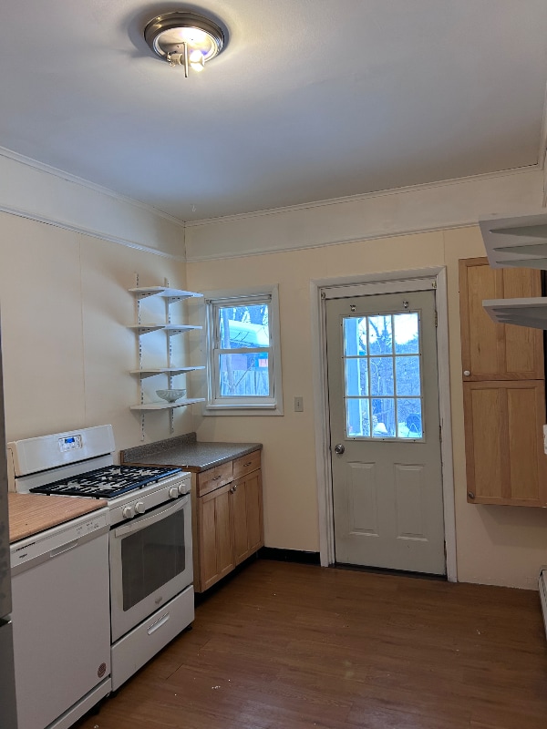 Building Photo - 1834 Highland Ave