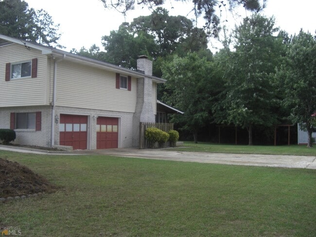 Building Photo - 2349 Wexford Dr