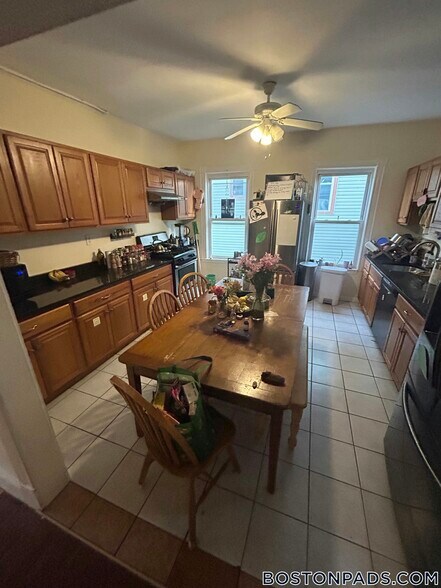 Building Photo - 1 Sachem St