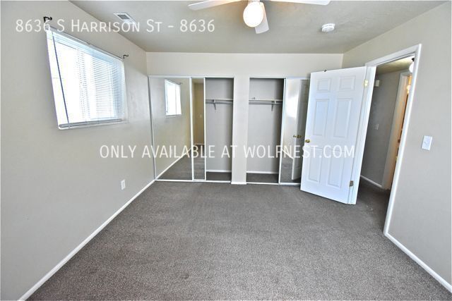 Building Photo - Adorable 2 Bed Sandy Condo! No Deposit Opt...