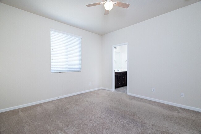 Building Photo - Spacious Home Located In Kavala Ranch