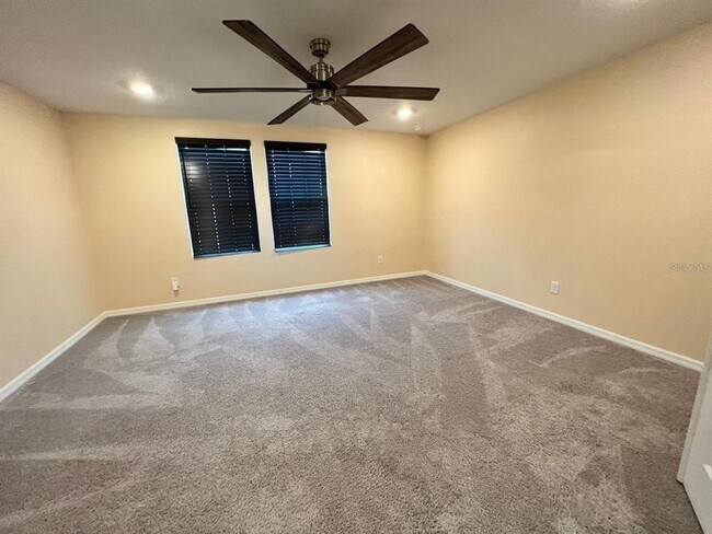 Building Photo - 700 Split Hoof Dr
