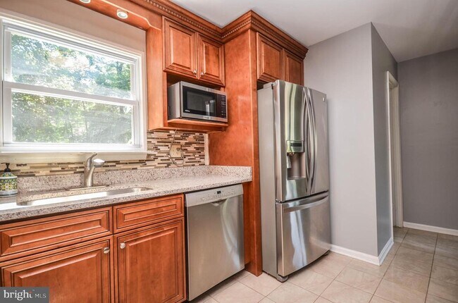 Building Photo - 11309 Brandy Hall Ln