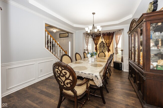 Building Photo - 5889 Pebblestream Dr