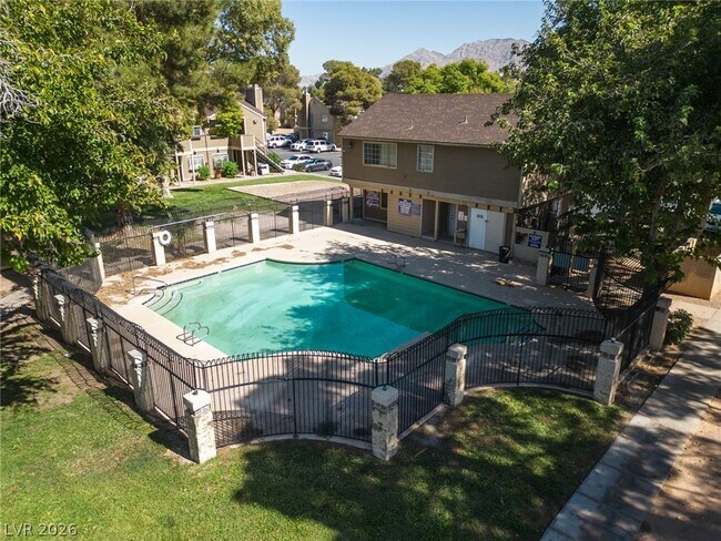 Building Photo - 2674 Bryandouglas Dr