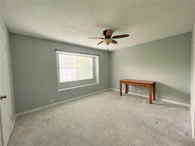 Building Photo - 8102 Amelia Rd