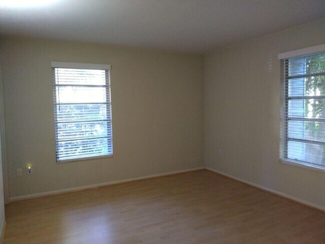 Building Photo - Winter Park Apartment Great Location