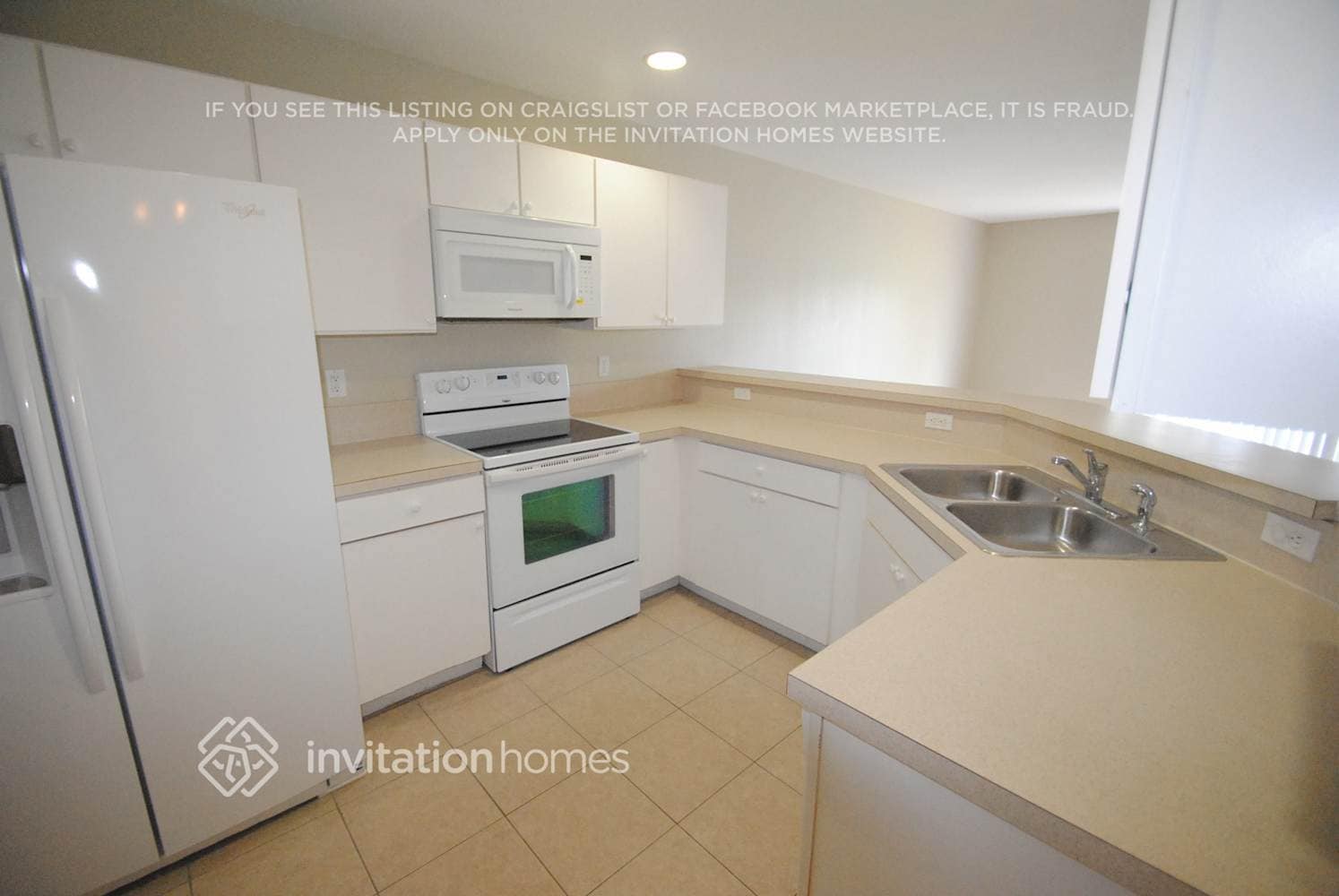 Building Photo - 16099 Sierra Palms Dr