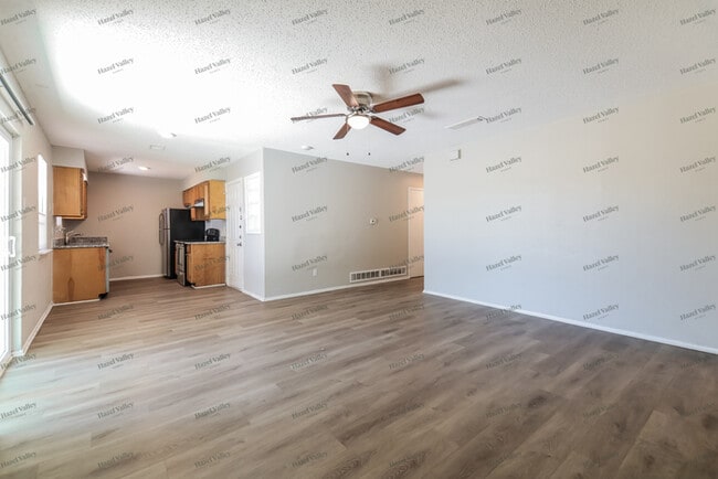 Building Photo - 1705 Allentown Dr