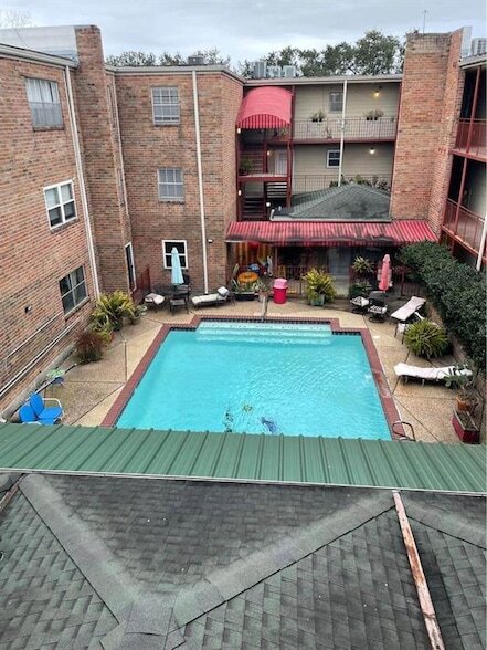 Building Photo - 2500 Houma Blvd