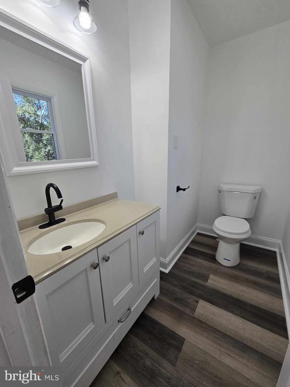 Building Photo - 254 Princeton St