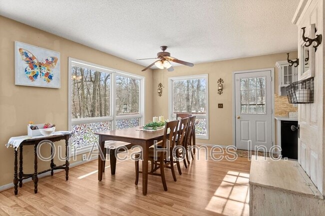 Building Photo - 4850 McAllister Ave NE