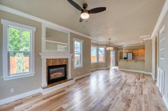 Building Photo - 7150 W Tobi Ct