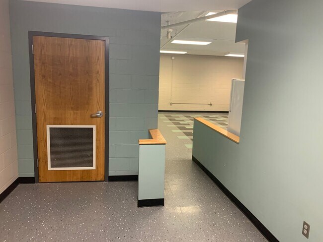 Interior Photo - 245 Hyland