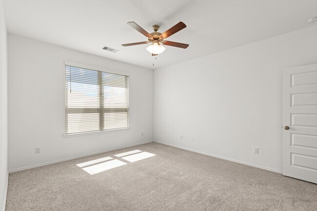 Building Photo - 23103 Forebear Dr