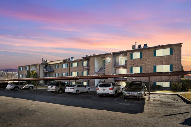 Primary Photo - 4160 S Oak Meadows Dr